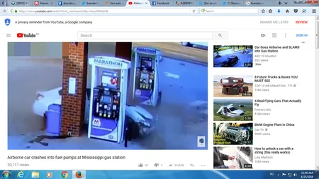 Accident incredibil surprins de camerele de supraveghere. Cum a ajuns o şoferiţă cu maşina în benzinărie VIDEO