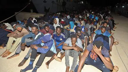 Peste O MIE de migranţi au fost salvaţi din Marea Mediterană