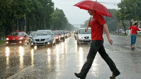 PROGNOZA METEO PE DOUĂ SĂPTĂMÂNI: Vremea caldă cu peste 30 grade în termometre va fi răcorită de furtuni