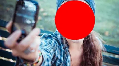 O femeie a fost condamnată la închisoare pentru că s-a uitat în telefonul soţului, fără ca acesta să-i fi dat voie