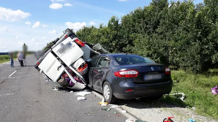 Un nou accident grav cu două autovehicule din România s-a produs în Ungaria. Zece persoane au ajuns la spital VIDEO