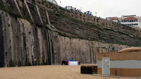 Un selfie i-a costat viaţa. Doi turişti au murit în Portugalia, după ce au căzut de la 40 de metri