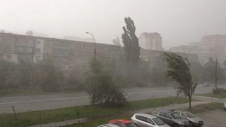 Avertizare meteo de ploi torenţiale şi vijelii pentru Bucureşti până la ora 21
