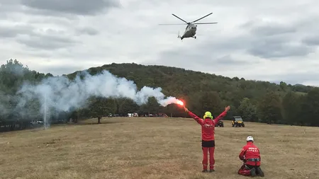 Turist căzut de pe stâncă, salvat cu elicopterul