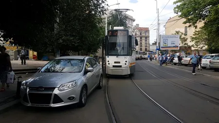 Peste 130 de şoferi care parcaseră neregulamentar, amendaţi în Bucureşti
