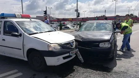 Copil de 4 ani rănit într-un accident provocat de şoferul unui maşini de Poliţie