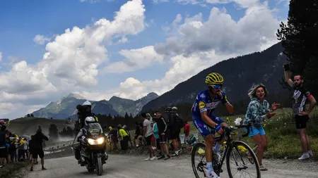 TURUL FRANŢEI 2018 a intrat în Alpi. Etapă dramatică pe munte, câştigător a fost Julien Alaphilippe VIDEO