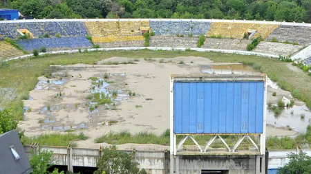 Un stadion important din România stă să se prăbuşească. În 2003 avea dreptul să găzduiască meciuri internaţionale acum e o ruină FOTO