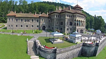 Un angajat al Castelului Cantacuzino din Buşteni a murit după ce a căzut într-o fântână