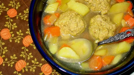 Ciorbă de perişoare