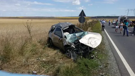 Accident grav la Constanţa, trei copii au fost scoşi cu greu dintre fiarele contorsionate