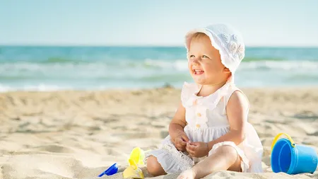 Iată de ce este bine să-ţi duci copilul la mare