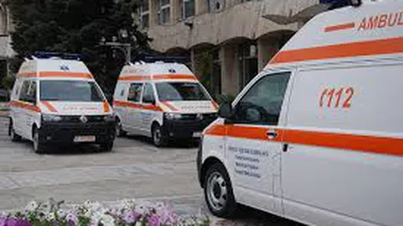 Anchetă la Serviciul de Ambulanţa Dâmboviţa după ce o gravidă a aşteptat zeci de minute în maşina care a făcut pană
