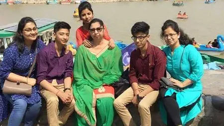 O familie de 11 persoane, găsită moartă în casă. Toţi erau legaţi la ochi şi la gură