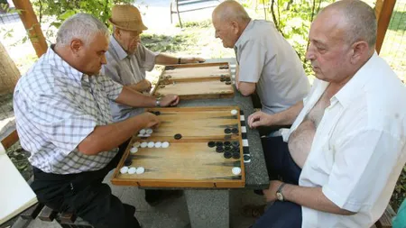 Pensiile se recalculează, sunt vizaţi peste 100.000 de pensionari. Se schimbă şi stagiul de cotizare, verifică dacă te afectează