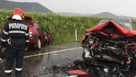 Accident grav în judeţul Sibiu. Şapte persoane au fost rănite