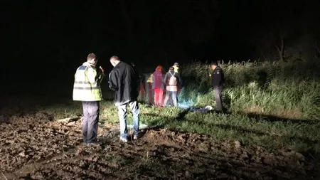 Cadavrul unei adolescente, descoperit la marginea unei păduri din Iaşi. Iubitul ei este considerat principalul suspect