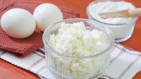 Dulăpiorul cosmetic al bunicii. Trucuri naturale pentru înfrumuseţare