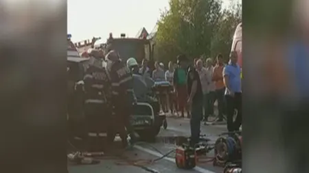 Accident grav în judeţul Argeş. Două persoane au fost descarcerate VIDEO