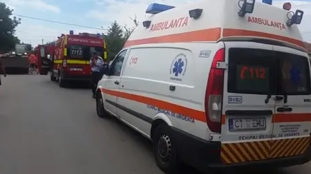 Accident grav în Vrancea, după ce un şofer ar fi adormit la volan: patru persoane au fost rănite