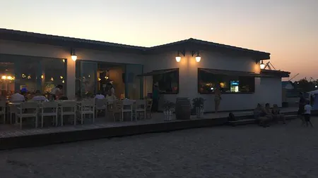 Bătaie între turişti şi ospătari, într-un restaurant de fiţe din staţiunea 2 Mai. 4 combatanţi au ajuns la spital