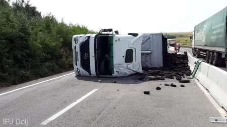 Accident grav în Dolj. Circulaţia este blocată