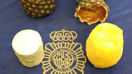 Poliţia a confiscat zeci de kilograme de cocaină ascunsă în fructe de ananas