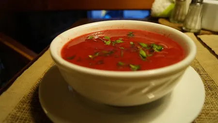 Ciorbă de pui cu borş