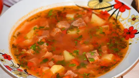 Ciorbă de legume savuroasă