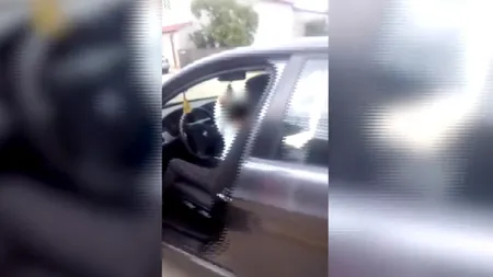 Copil de 10 ani, filmat în timp ce conducea pe străzile din Târgovişte VIDEO
