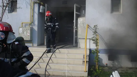 Incendiu într-un bloc de locuinţe. Şase persoane au fost evacuate