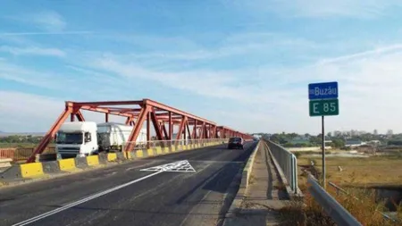 Podul de la Mărăcineni, închis în aprilie pentru lucrări, a fost redeschis