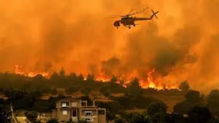 Alertă de călătorie în GRECIA din cauza incendiilor. Riscul este la nivelul 4 din 5