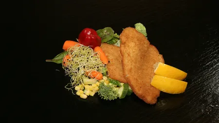 Şnitele turnate. O reţetă delicioasă pentru orice anotimp