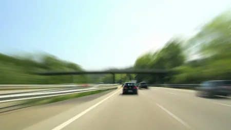Se schimbă legile de circulaţie pe autostrăzi. Care va fi viteza MAXIMĂ permisă