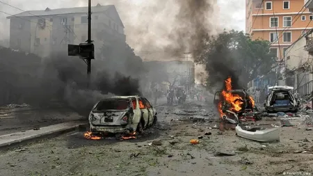Atac cu bombă în Somalia: O şcoală s-a prăbuşit. Şase persoane au murit, alte 14 au fost rănite