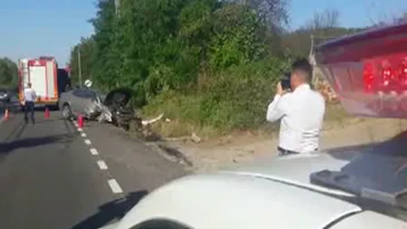 Accident grav pe DN 6, după ce un şofer beat a lovit un cap de pod. Patru persoane au fost rănite, două sunt în stare gravă VIDEO