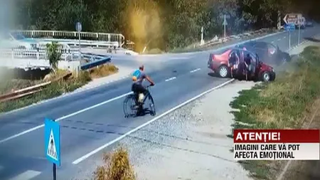 Accident grav surprins de camerele de supraveghere. Patru persoane au fost rănite