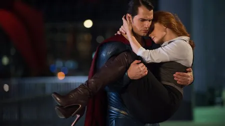 Superman îşi schimbă înfăţişarea. Warner Bross a anunţat înlocuirea lui Henry Cavill, cine e noua alegere