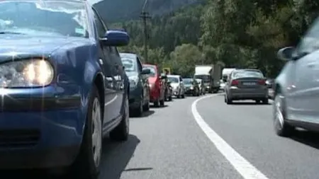 Aglomeraţie pe Valea Prahovei. Circulaţia este îngreunată pe DN1 între staţiuni