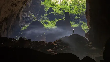 Minunile naturii. Peştera în care se formează nori, într-o sală a sa poate intra un zgârie-nori cu 40 de etaje FOTO şi VIDEO