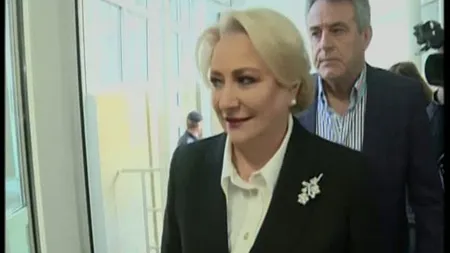 Referendum 6-7 octombrie. Scandal la secţia unde a votat Viorica Dăncilă, jurnaliştii au fost scoşi din secţia de votare