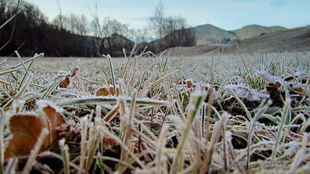 PROGNOZA METEO. Temperaturi de îngheţ noaptea şi dimineaţa. Cum va fi vremea în weekend