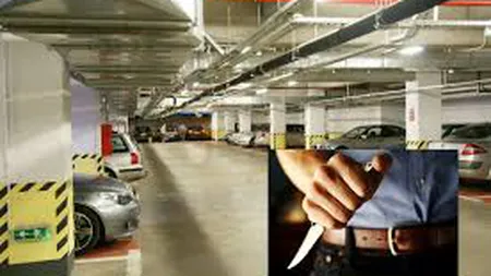 Doi tineri înjunghiaţi în parcarea unui mall. UPDATE: Agresorii au fost reţinuţi