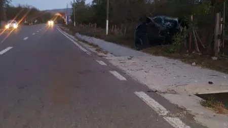 Cinci persoane, toate aflate sub influenţa alcoolului, rănite într-un accident în Vâlcea