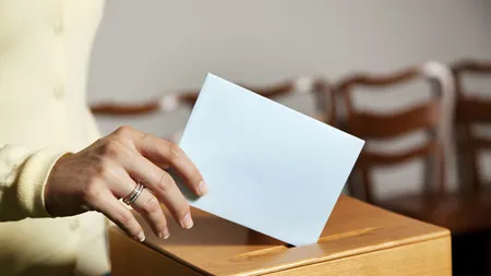 Gafă enormă a BEC, s-a raportat greşit prezenţa la vot în multe localităţi. A votat un singur om, dar s-a anunţat ca au votat 932