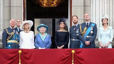 Pare scundă, dar este mai înaltă decât multe dintre femei. Ce înălţime are Regina Elisabeta