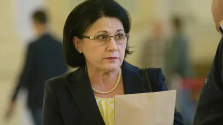 Ecaterina Andronescu: Ne-am angajat că vom duce la 30 martie noua lege a educaţiei în Parlament