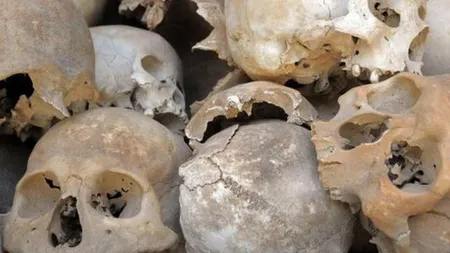 Doi bărbaţi, condamnaţi la moarte pentru genocid. Sunt responsabili de moartea a aproape două milioane de oameni