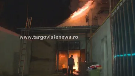 Incendiu puternic la o fabrică de mobilă din Târgovişte. Sistemul RO-ALERT, folosit în premieră pentru avertizarea populaţiei UPDATE